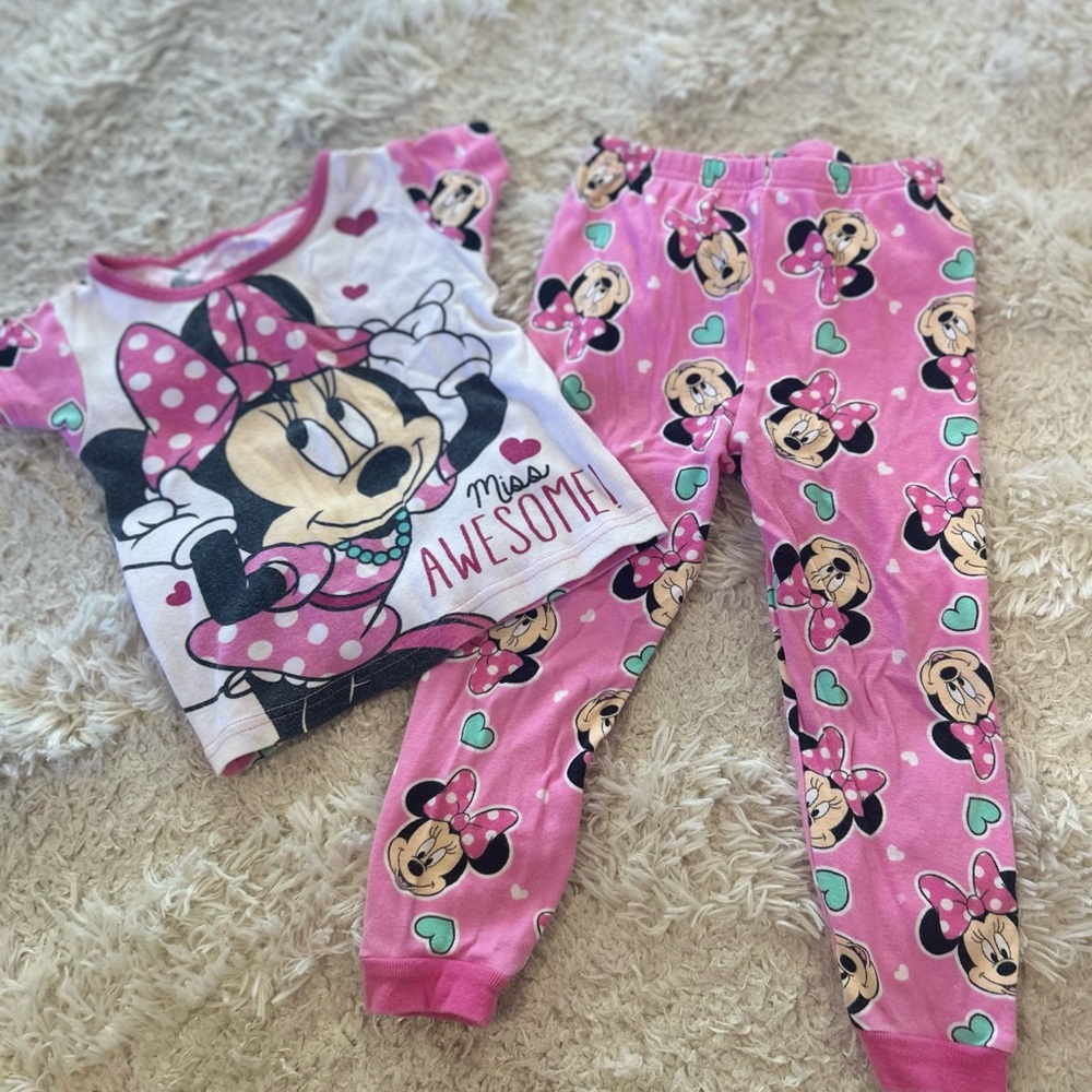 Disney Pink Minnie Mouse Girls Pajama Set